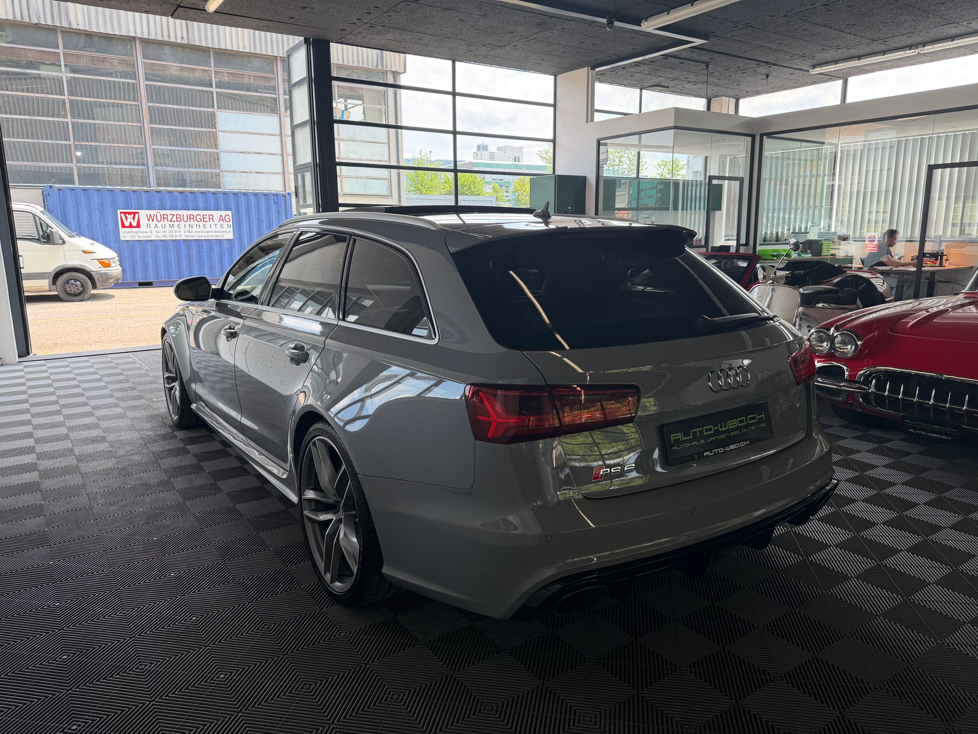 AUDI RS6 Avant 4.0 TFSI V8 quattro Tiptronic-image-4