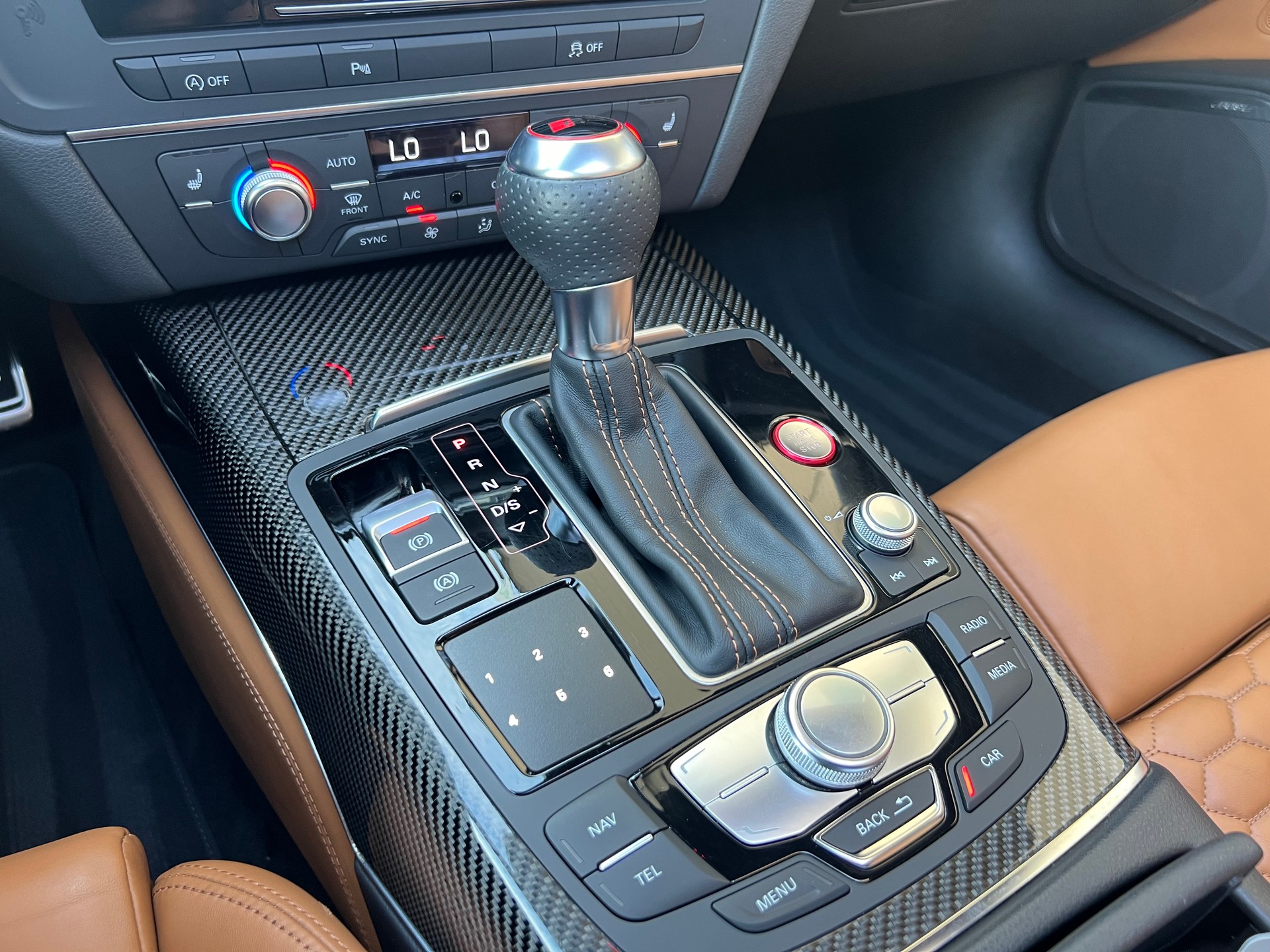 AUDI RS6 Avant 4.0 TFSI V8 quattro Tiptronic-image-17