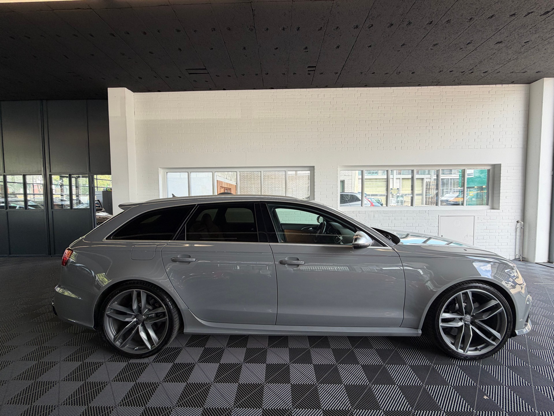 AUDI RS6 Avant 4.0 TFSI V8 quattro Tiptronic-image-1