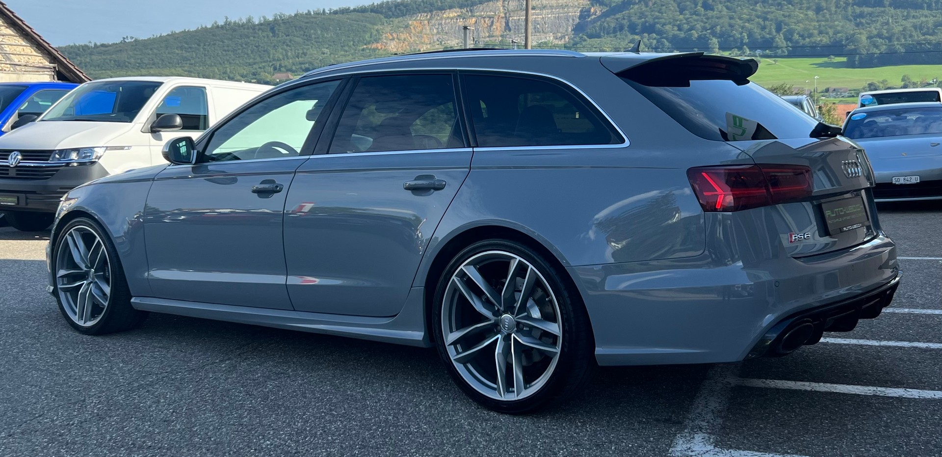 AUDI RS6 Avant 4.0 TFSI V8 quattro Tiptronic-image-7