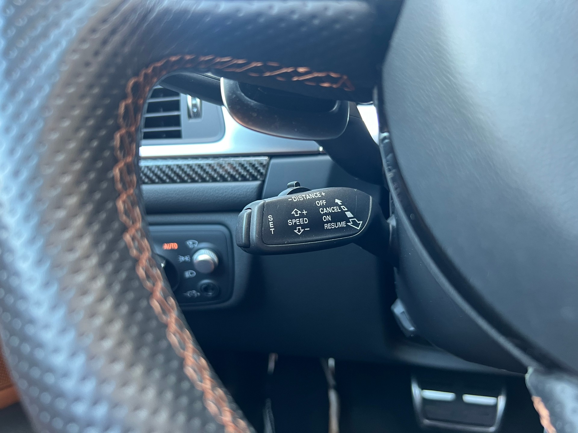 AUDI RS6 Avant 4.0 TFSI V8 quattro Tiptronic-image-23
