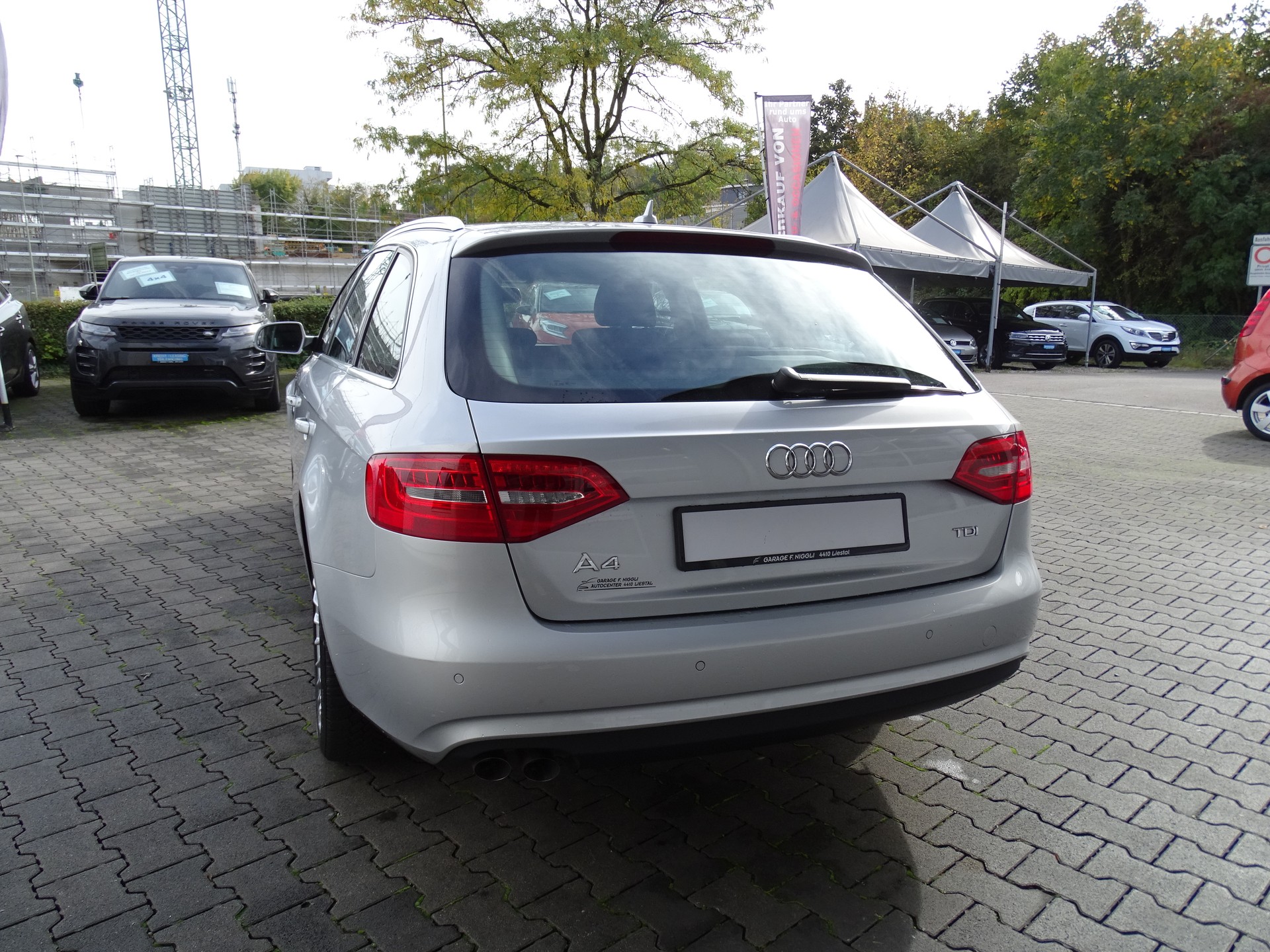 AUDI A4 Avant 2.0 TDI multitronic-image-12