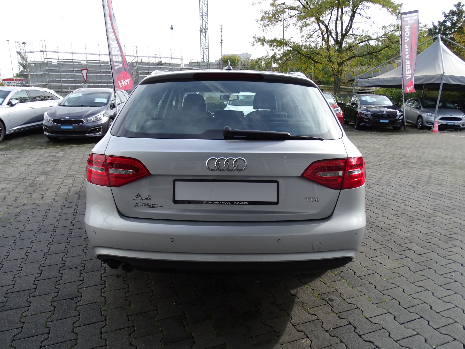 AUDI A4 Avant 2.0 TDI multitronic-image-11