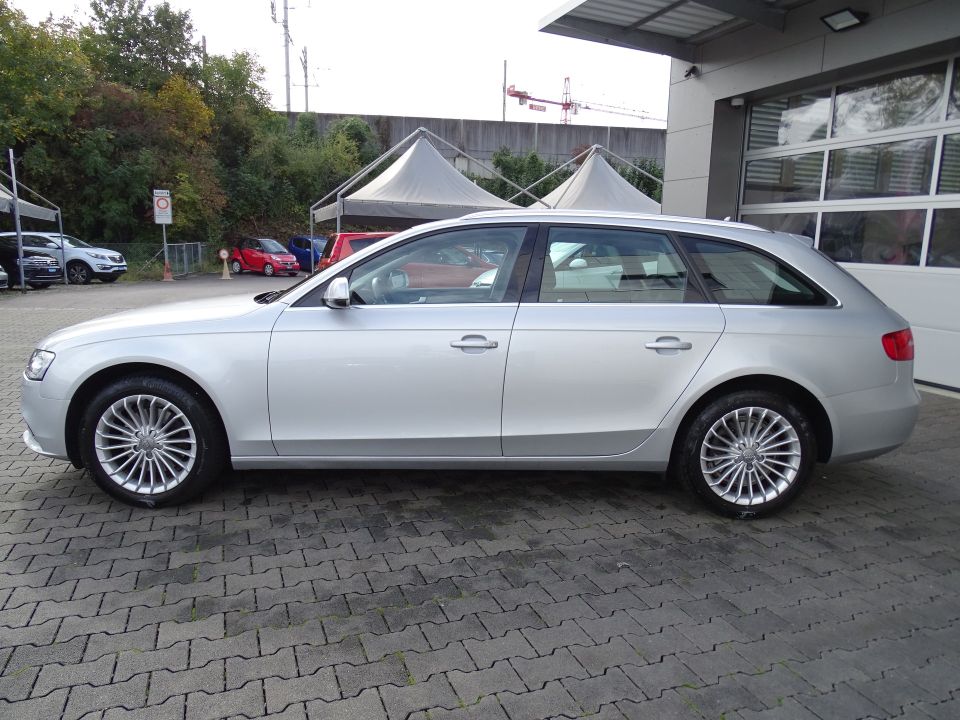 AUDI A4 Avant 2.0 TDI multitronic-image-18