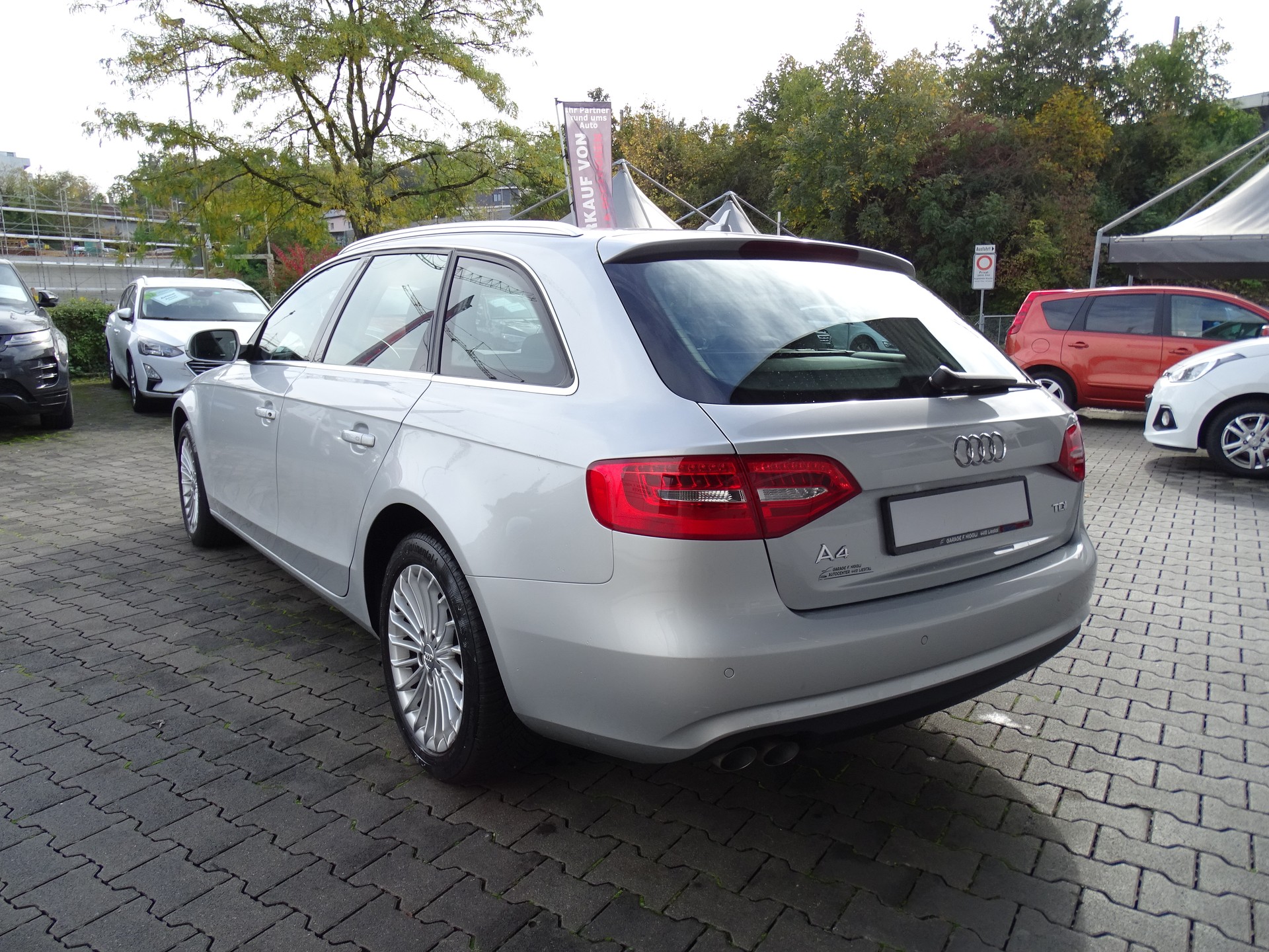 AUDI A4 Avant 2.0 TDI multitronic-image-13