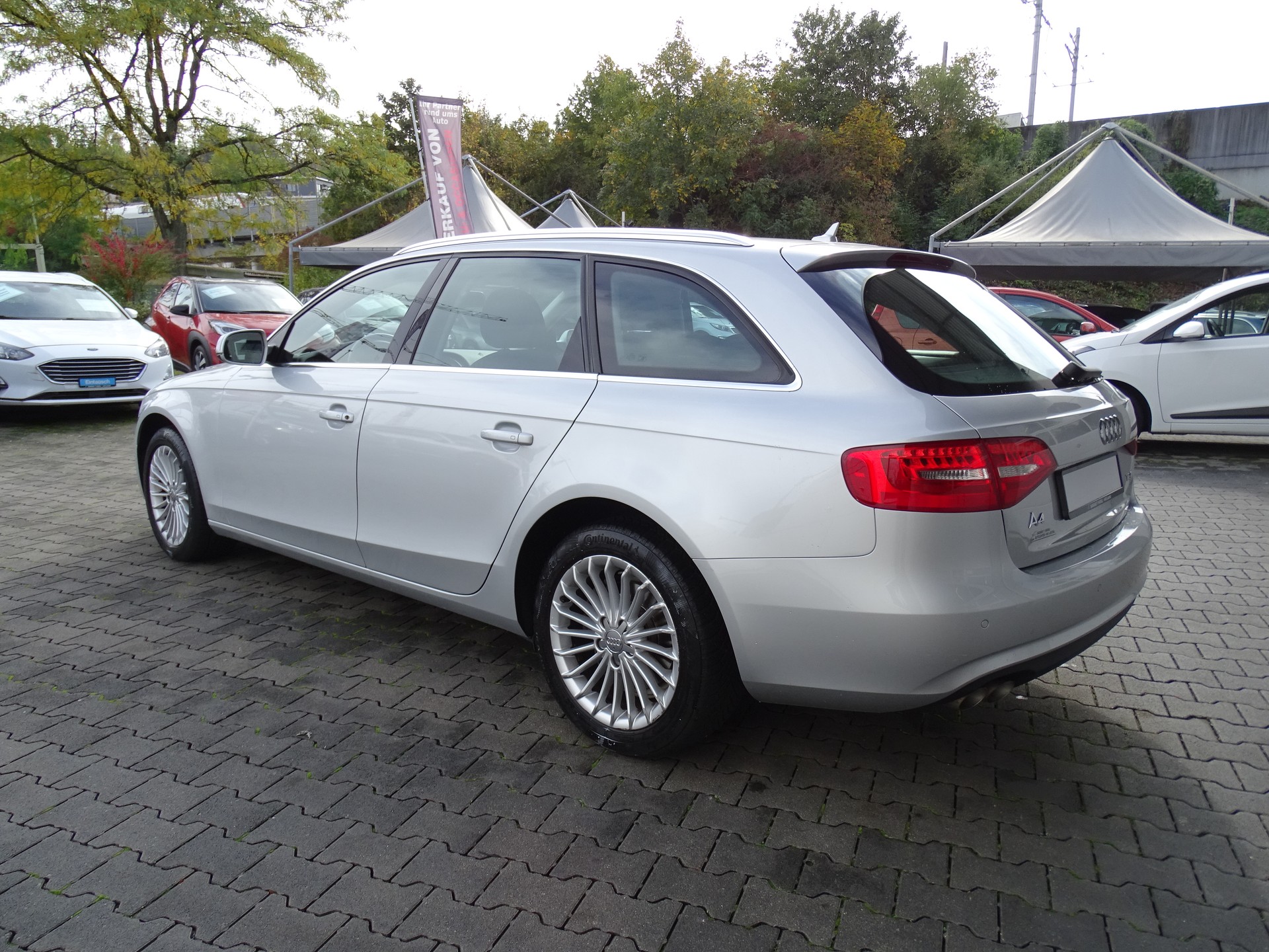 AUDI A4 Avant 2.0 TDI multitronic-image-14