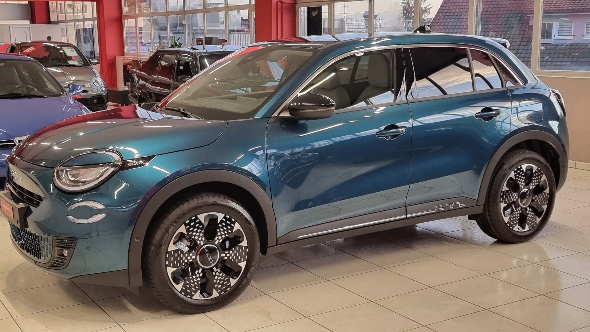 FIAT 600 1.2 Hybrid 110 La Prima-image-1