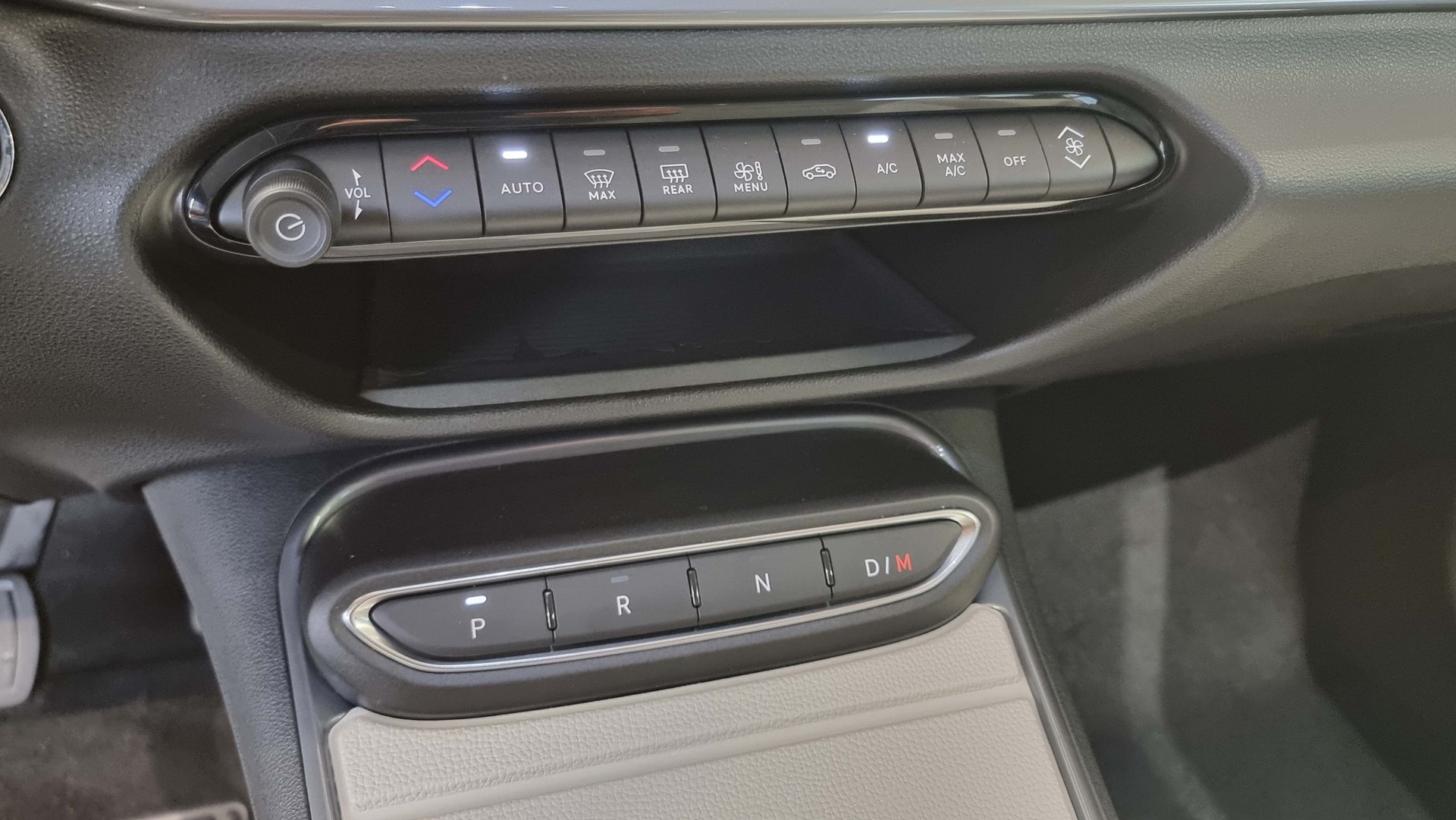 FIAT 600 1.2 Hybrid 110 La Prima-image-8
