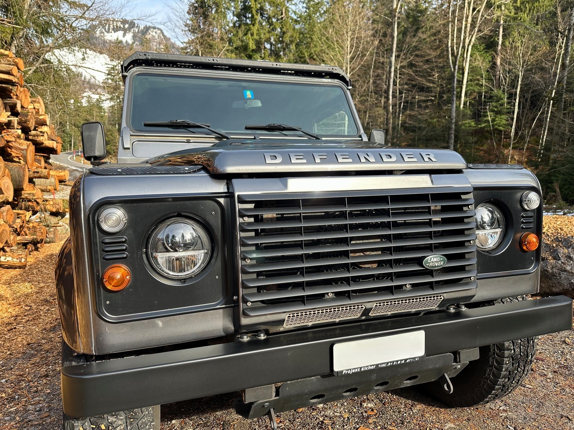 LAND ROVER Defender 110 2.2 TD4 Station Wagon SE-image-3
