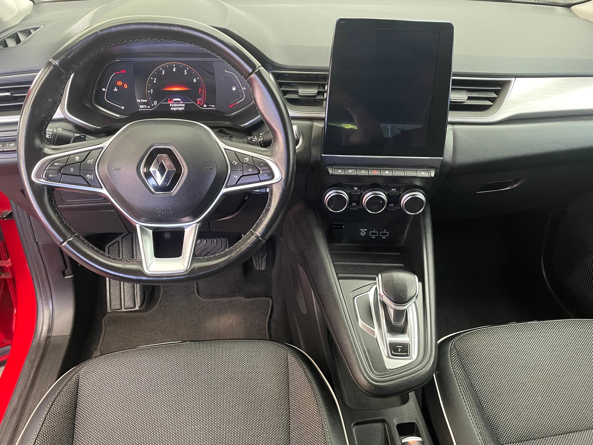 RENAULT Captur 1.3 TCe EDC Intens EDC-image-8