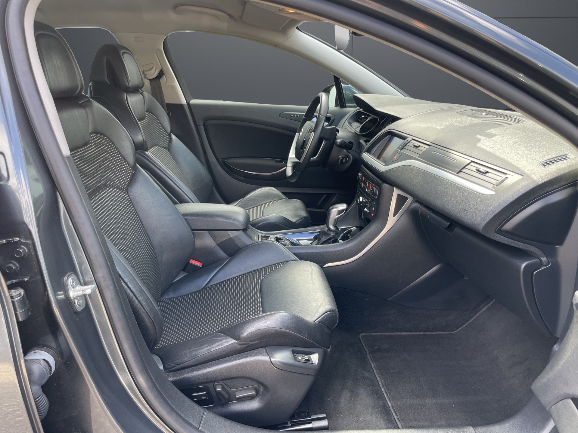 CITROEN C5 Berline 1.6 Turbo Exclusive Automatic-image-5