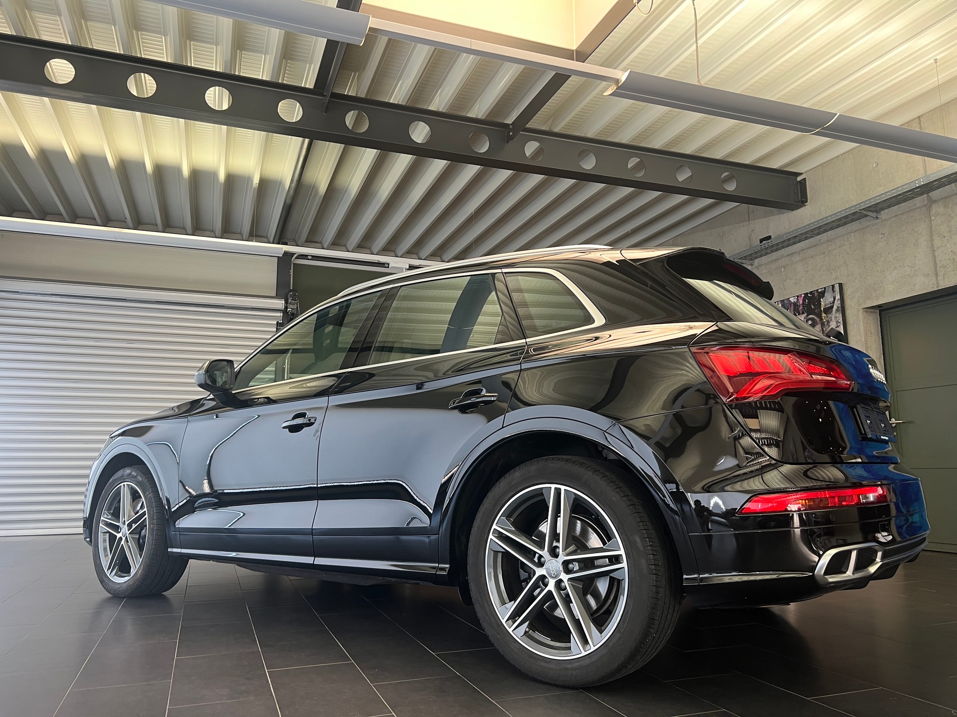 AUDI SQ5 3.0 V6 TDI quattro T-Tronic-image-15