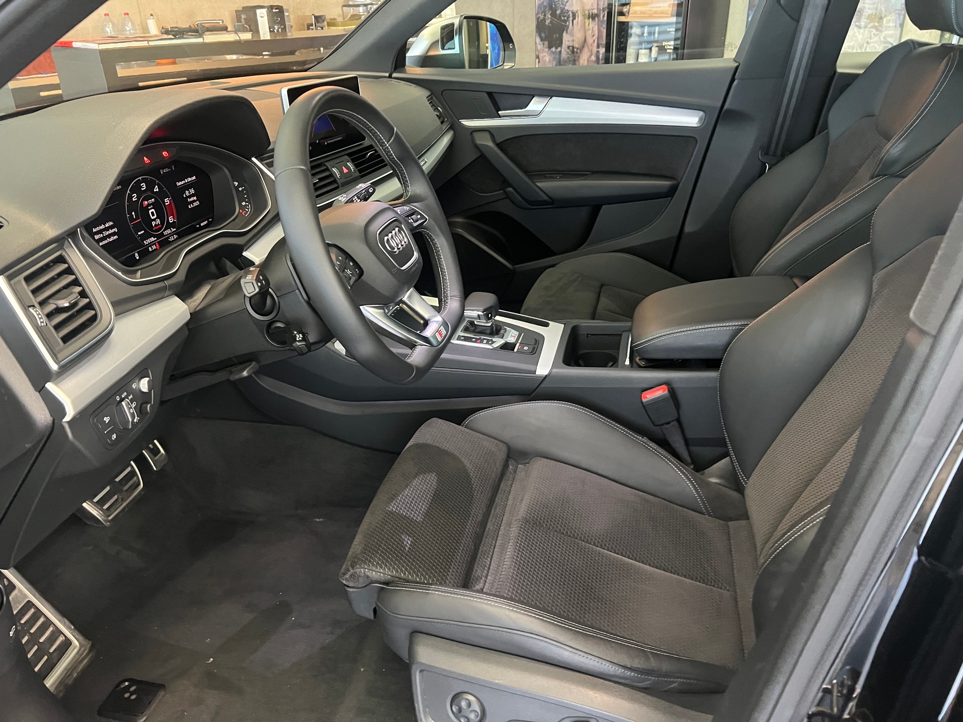 AUDI SQ5 3.0 V6 TDI quattro T-Tronic-image-10