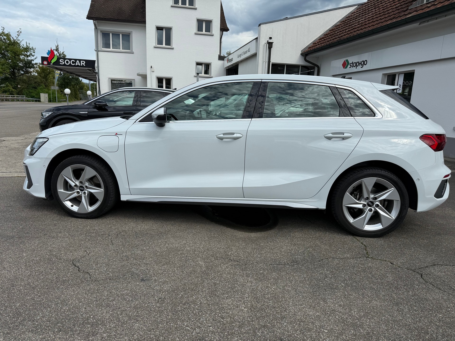 AUDI A3 Sportback 40 TFSI e S line S-tronic-image-7