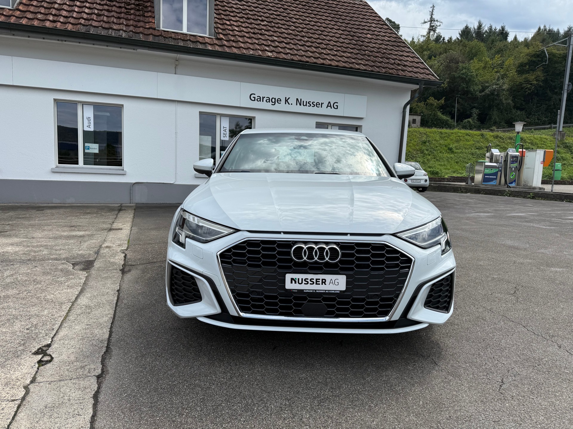 AUDI A3 Sportback 40 TFSI e S line S-tronic-image-1