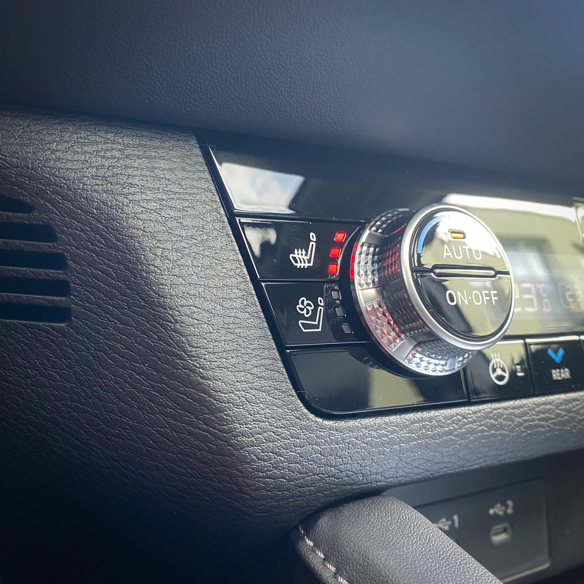 MITSUBISHI Outlander 2.4 PHEV Instyle 4x4-image-15