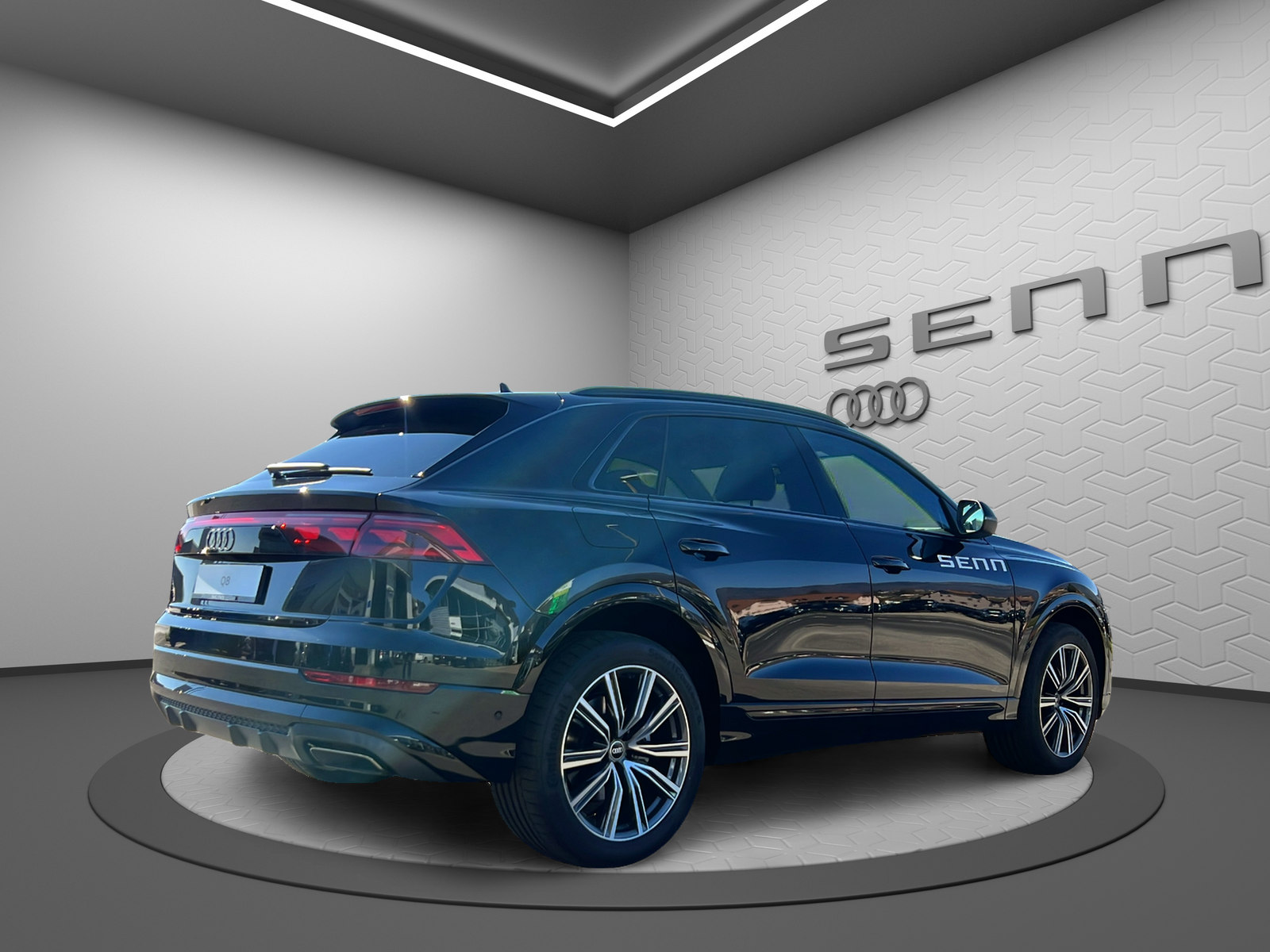 AUDI Q8 SUV 55 TFSI quattro tiptronic-image-2