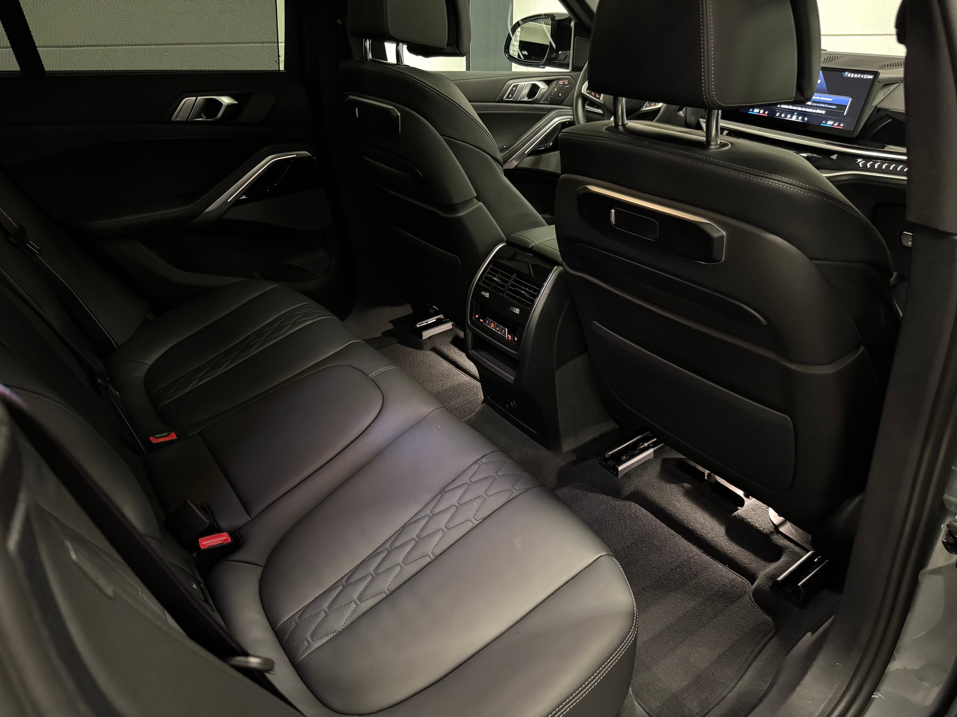 BMW X6 xDrive 48V 40i M Sport Pro Steptronic-image-22