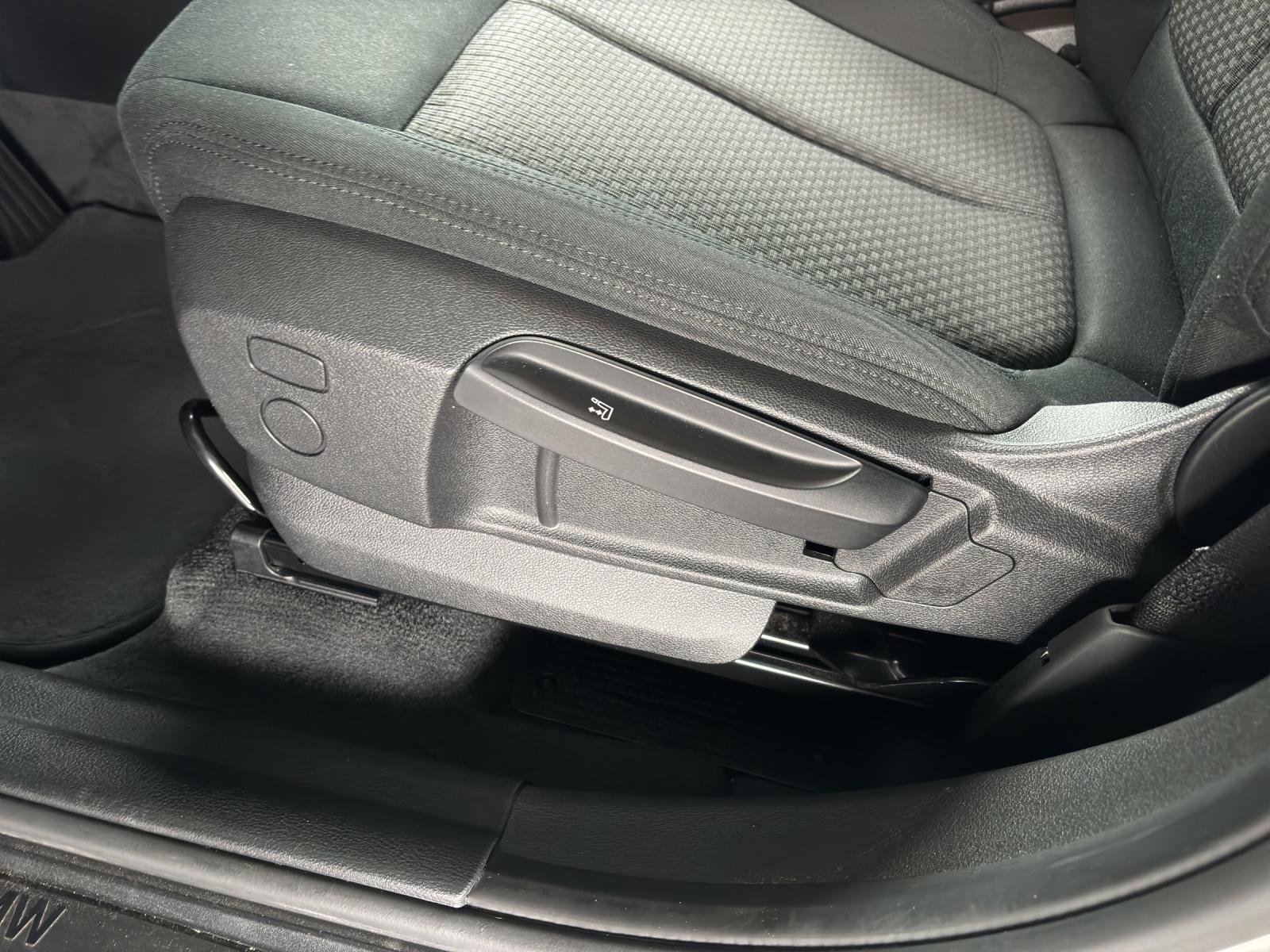 BMW X1 xDrive25e-image-15