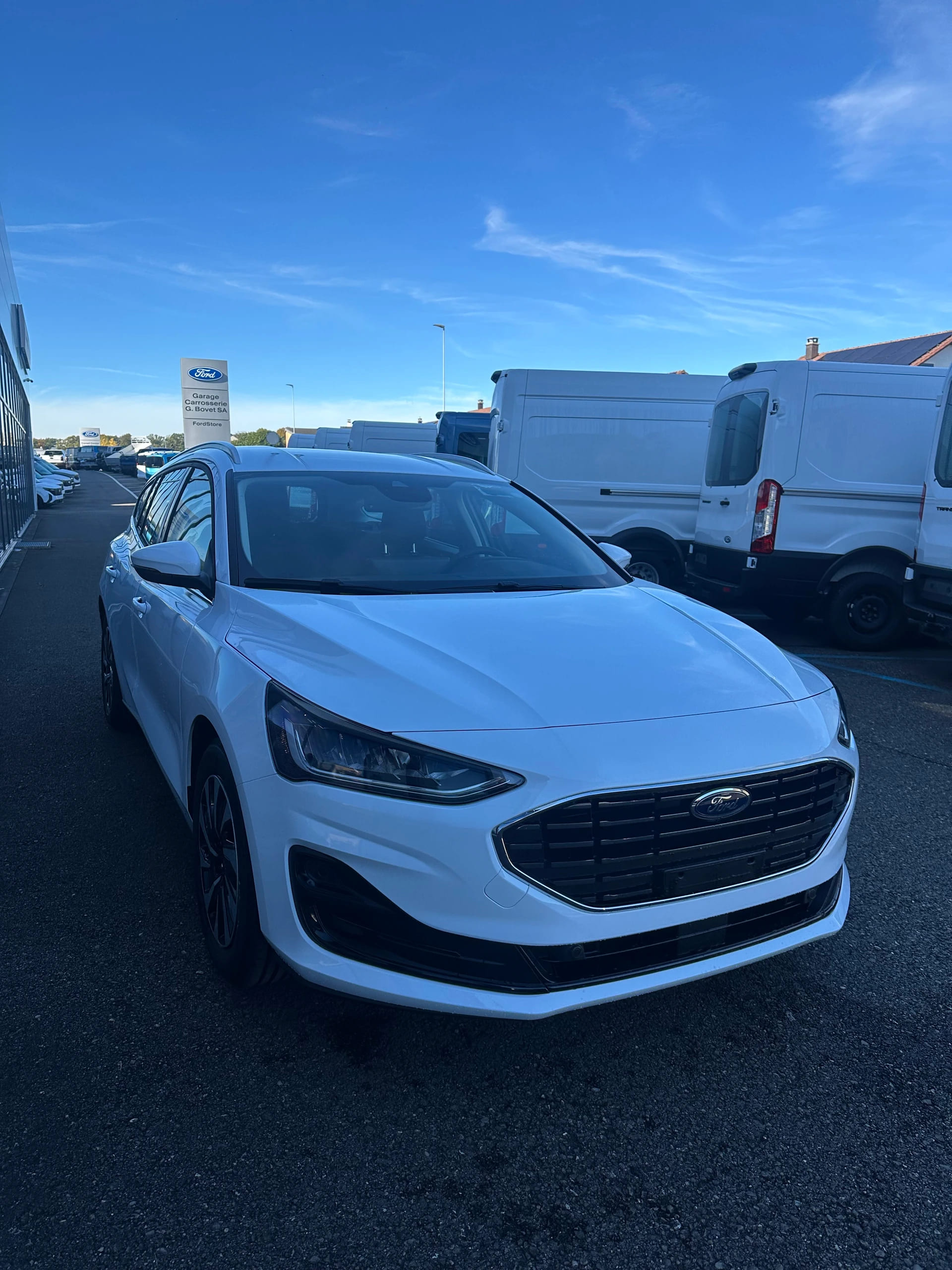 FORD Focus Station Wagon 1.0i EcoB Titanium/155CV/Aut.-image-7