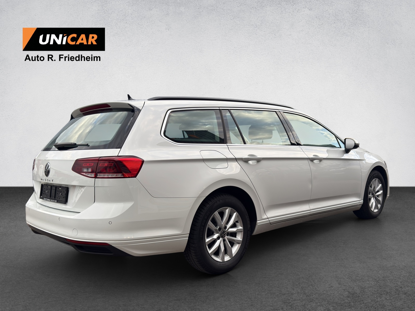 VW Passat 2.0 TDI BMT Elegance DSG-image-5