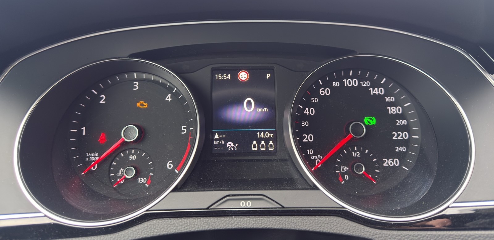 VW Passat 2.0 TDI BMT Elegance DSG-image-9