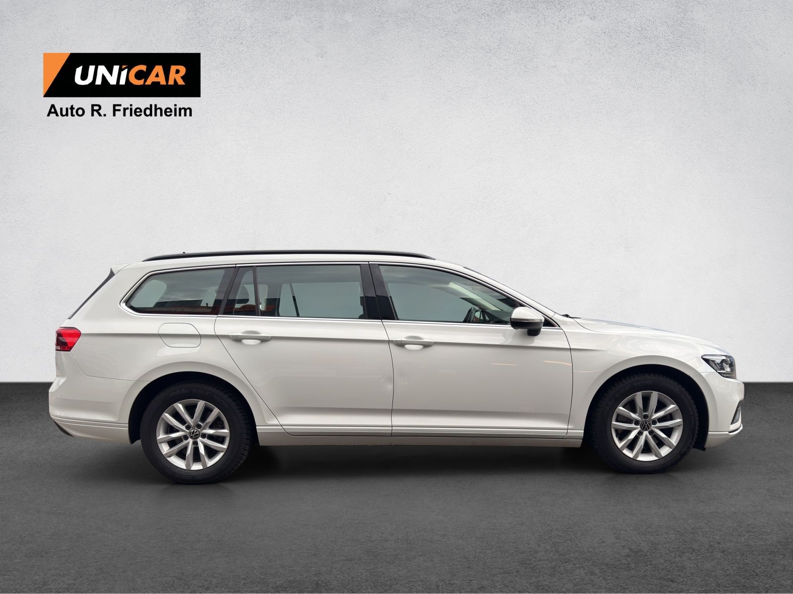 VW Passat 2.0 TDI BMT Elegance DSG-image-6