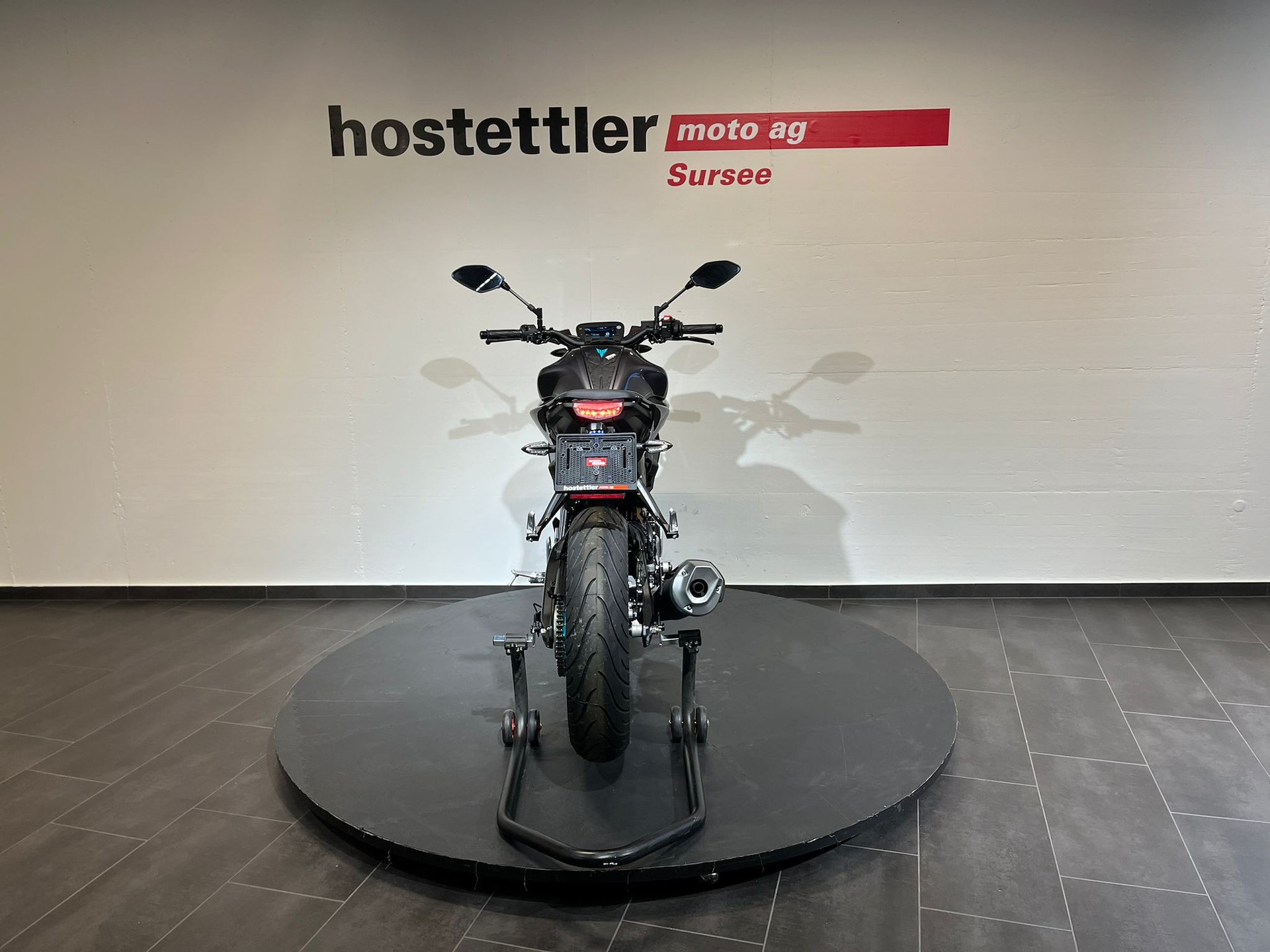 YAMAHA MT-125-showroom-element-3