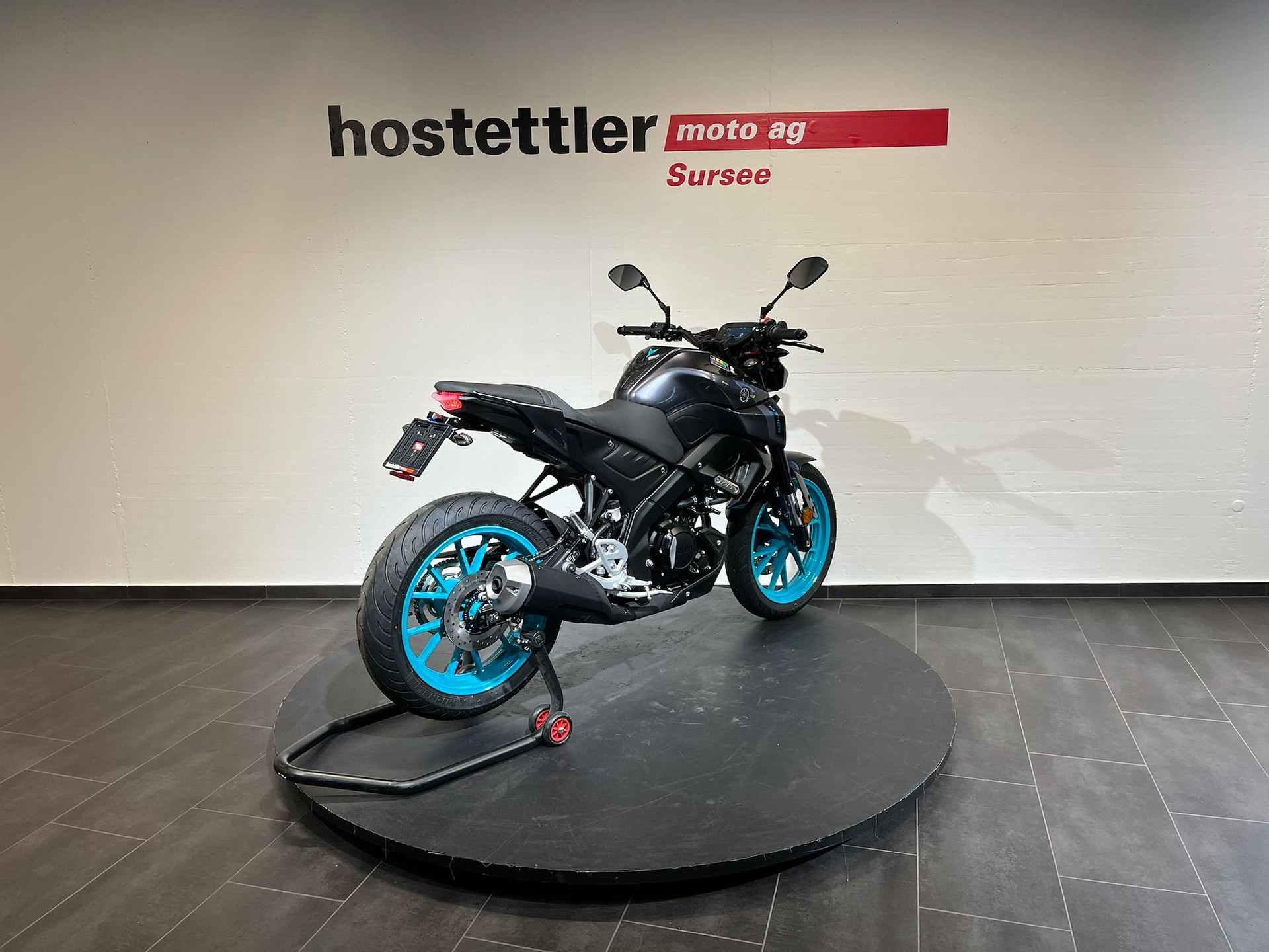 YAMAHA MT-125-showroom-element-2