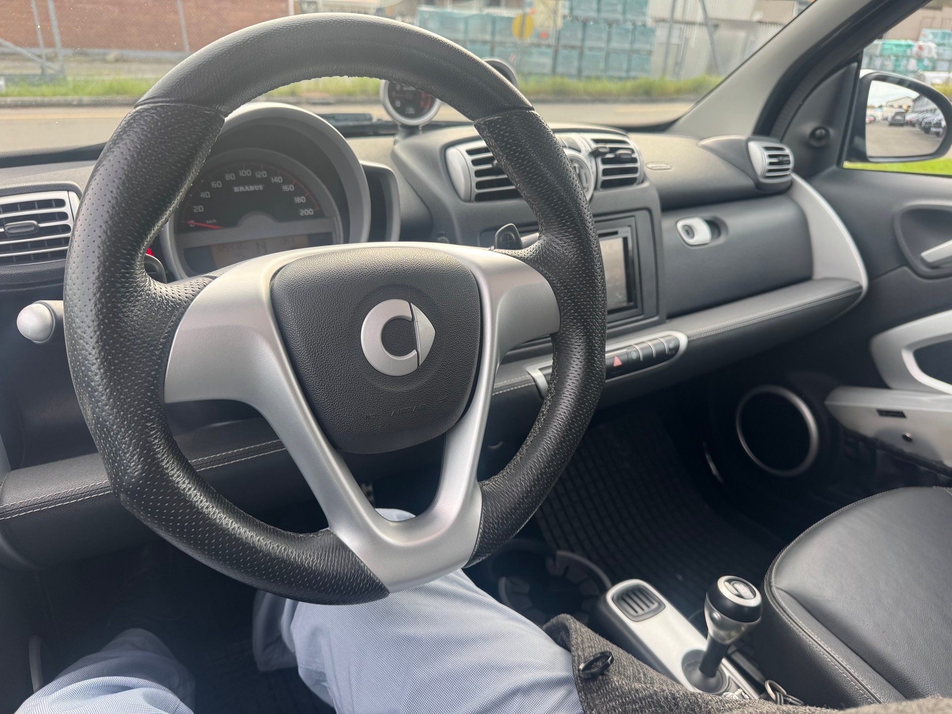 SMART fortwo Brabus softouch-image-12