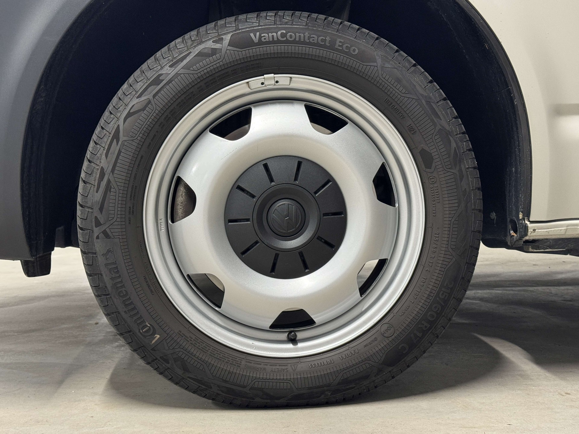 VW T6.1 2.0 Bi-TDI 4Motion DSG-image-16
