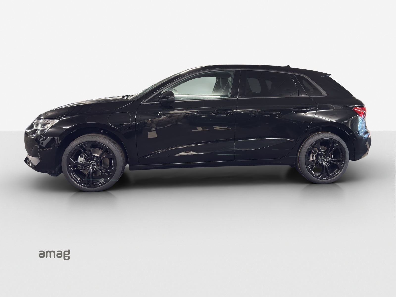 AUDI A3 Sportback TFSI e 150 kW Attraction S-tronic-image-1