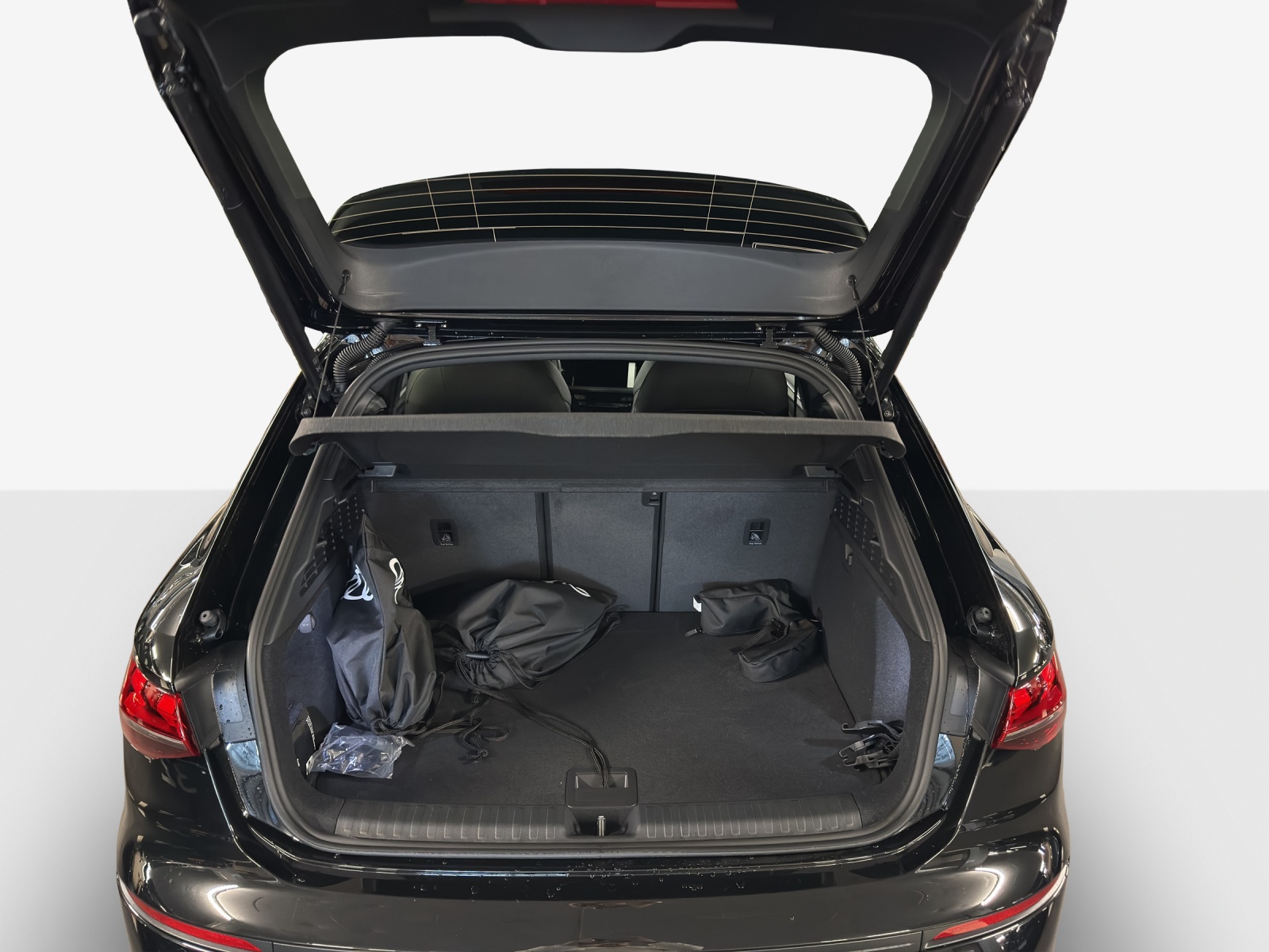 AUDI A3 Sportback TFSI e 150 kW Attraction S-tronic-image-12