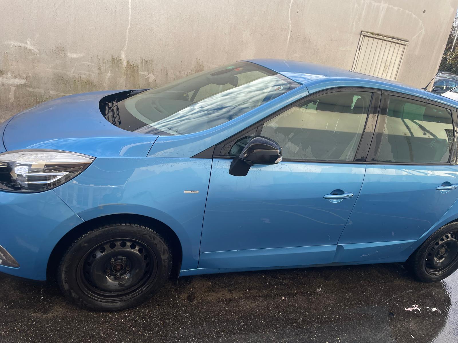 RENAULT Scénic 2.0 16V Dynamique X-Tronic CVT-image-1