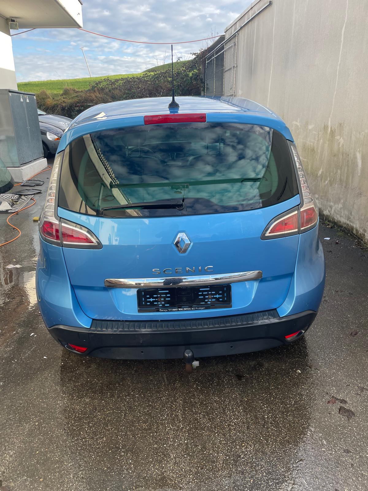 RENAULT Scénic 2.0 16V Dynamique X-Tronic CVT-image-6