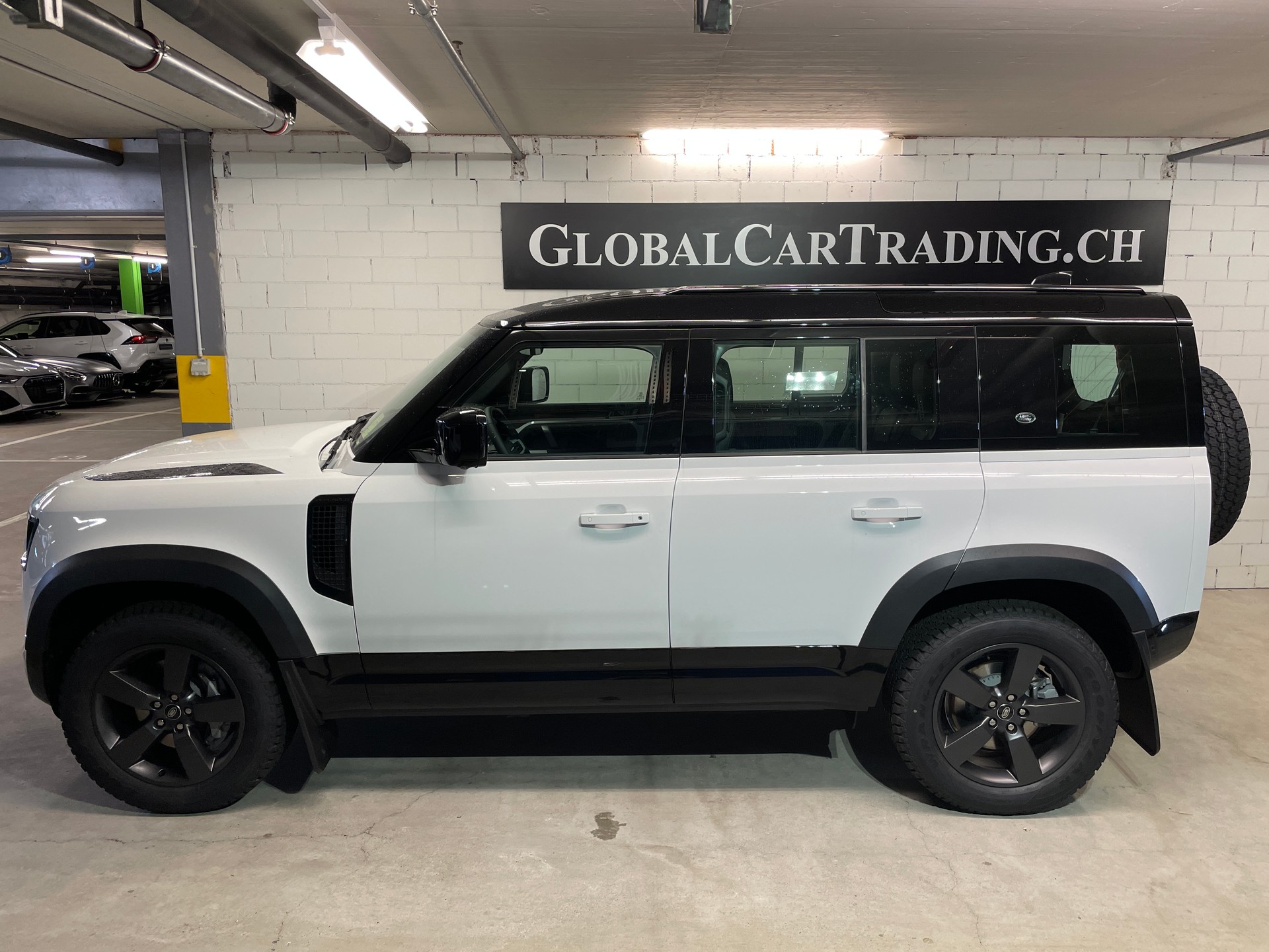 LAND ROVER Defender 110 P400 I6 X-Dynamic SE 3.0 AT8 mit AHK-image-2