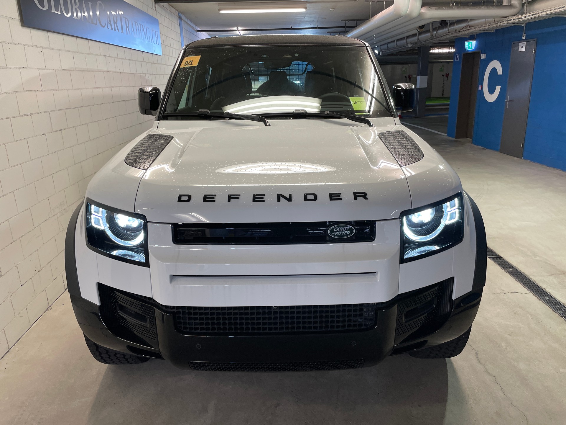 LAND ROVER Defender 110 P400 I6 X-Dynamic SE 3.0 AT8 mit AHK-image-13