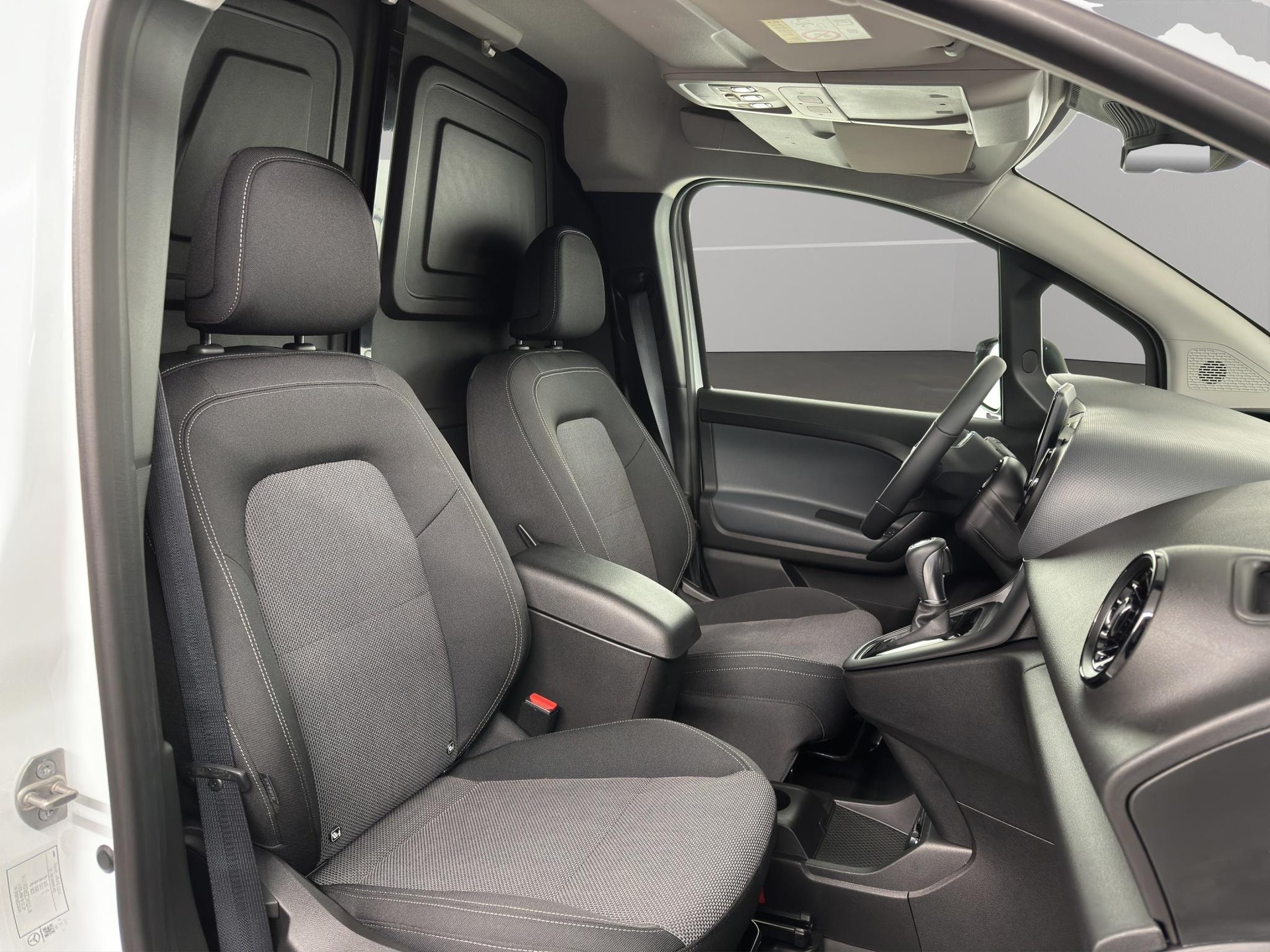 MERCEDES-BENZ eCitan 112 Kaw. S 45 kWh-image-11