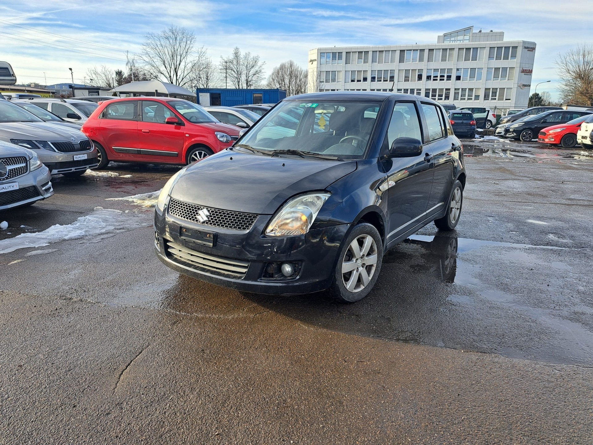 SUZUKI Swift 1.3i 16V GL Top 4x4-image-1