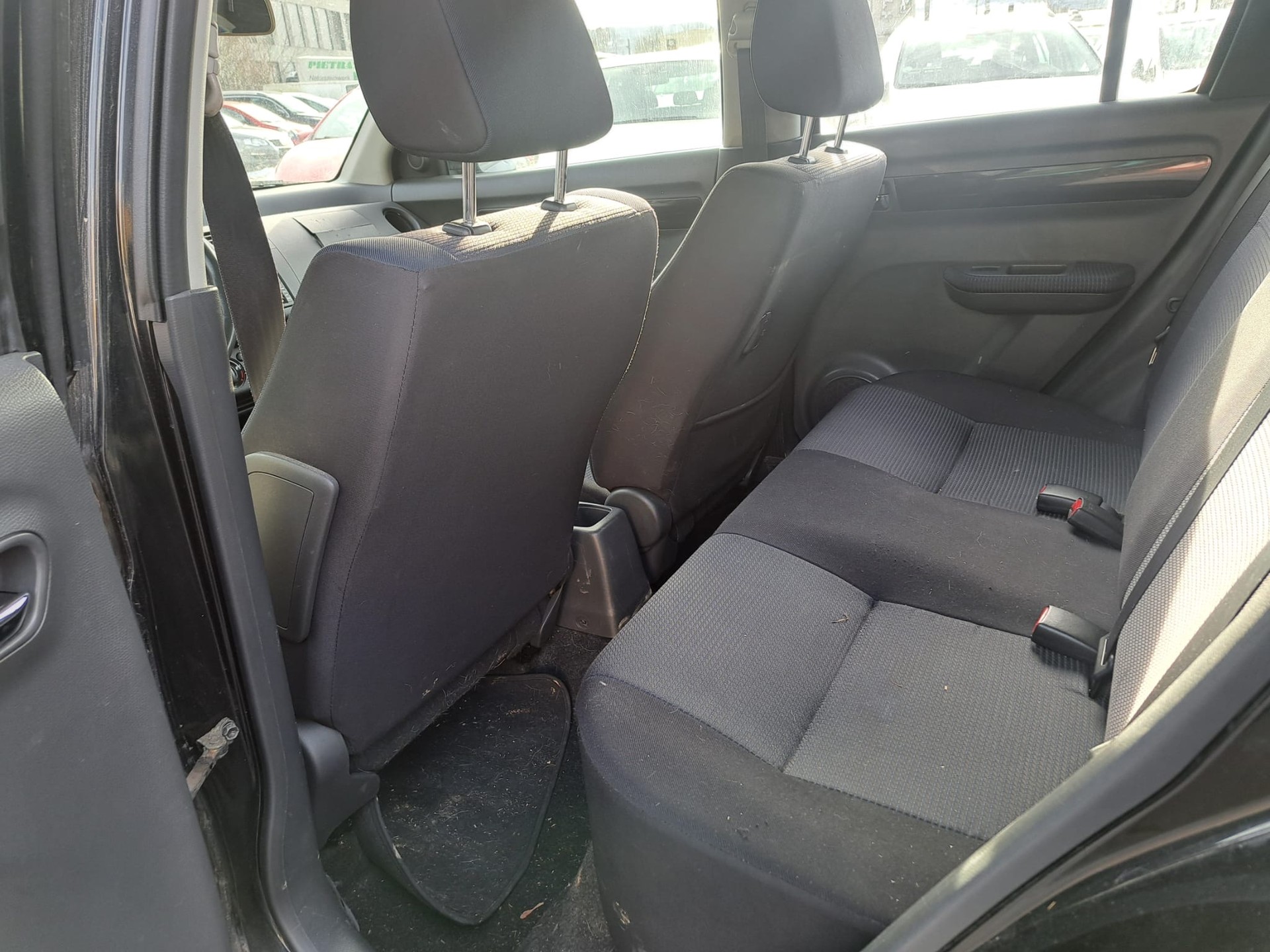 SUZUKI Swift 1.3i 16V GL Top 4x4-image-11