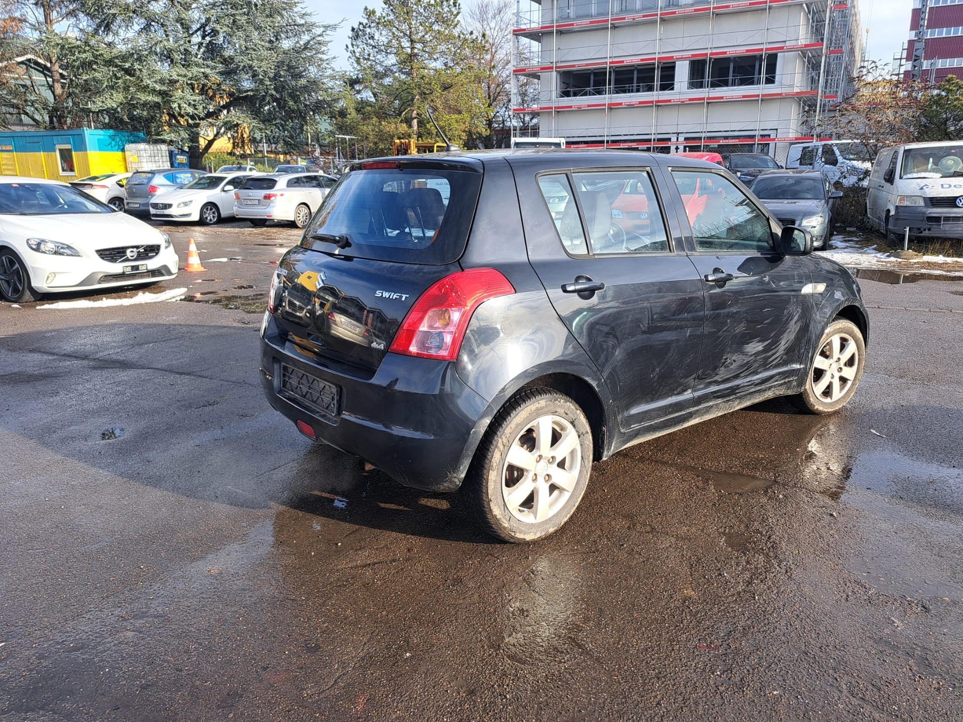 SUZUKI Swift 1.3i 16V GL Top 4x4-image-13