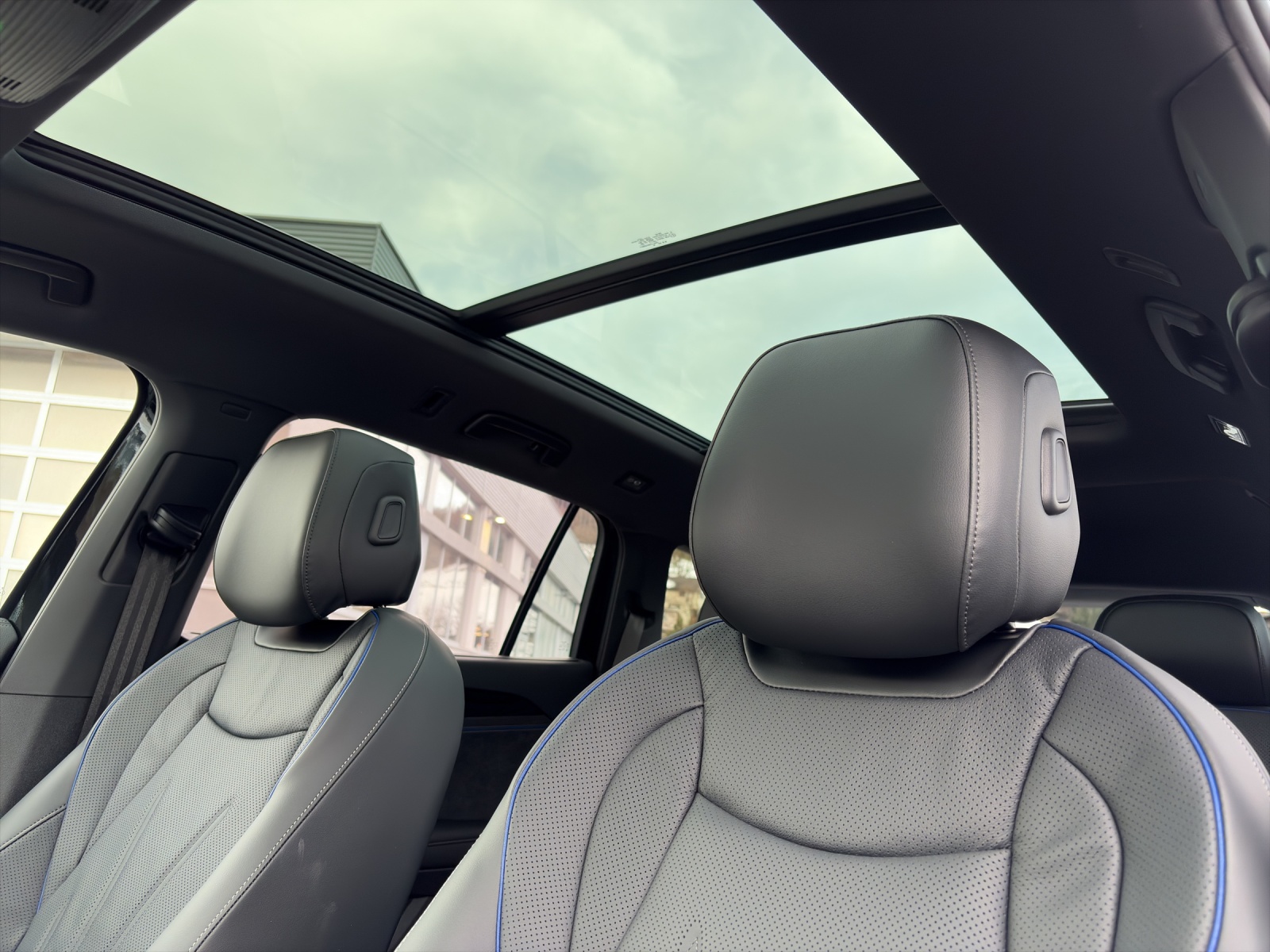 VW Tayron 2.0 TSI R-Line DSG 4Motion-image-15
