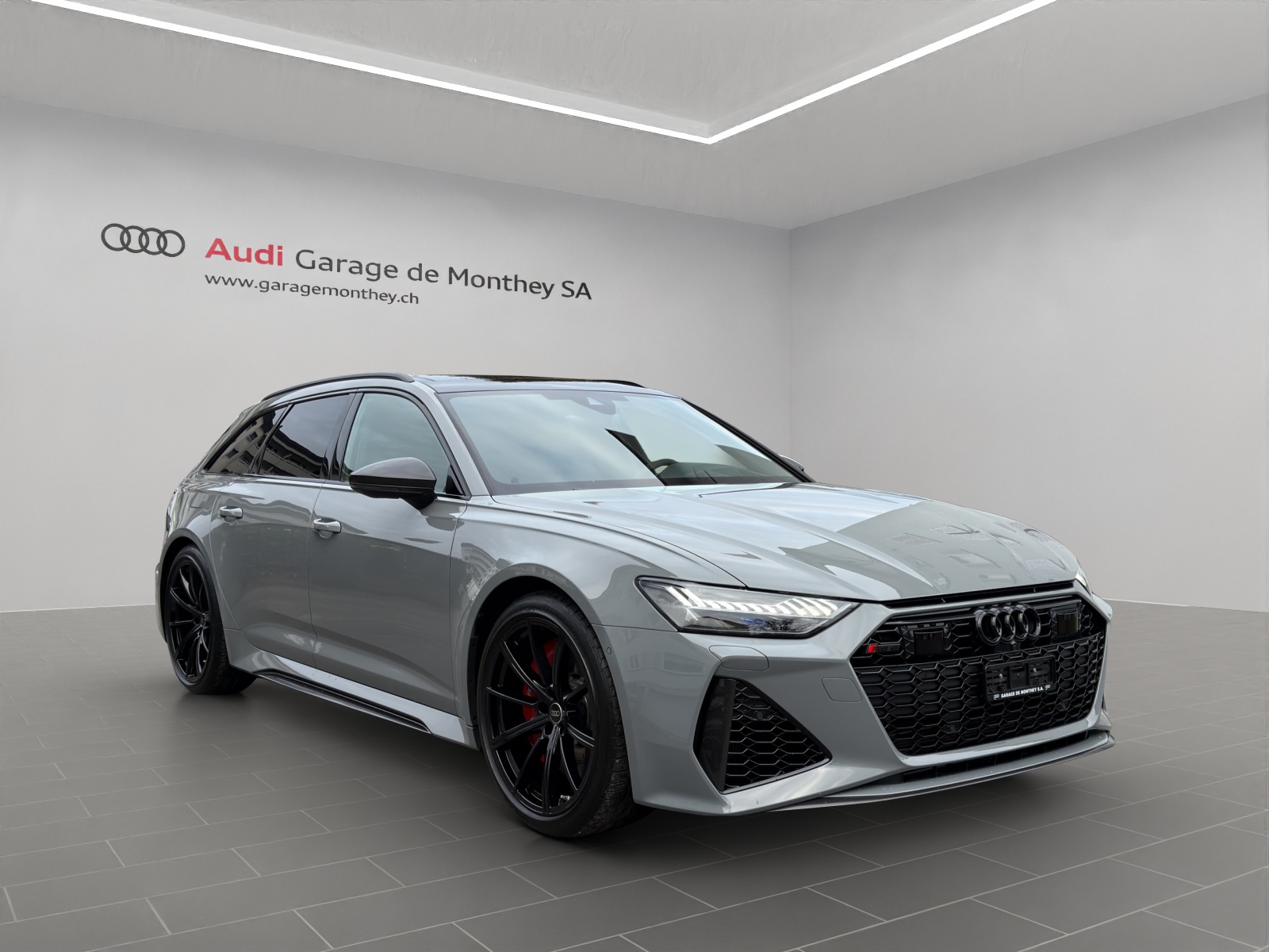 AUDI RS6 Avant 4.0 TFSI V8 quattro-image-2