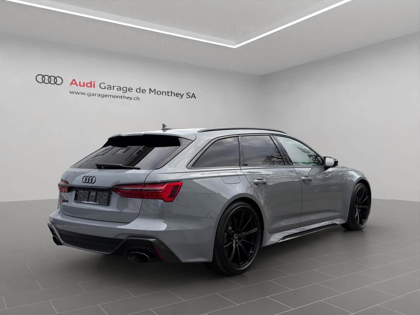 AUDI RS6 Avant 4.0 TFSI V8 quattro-image-3