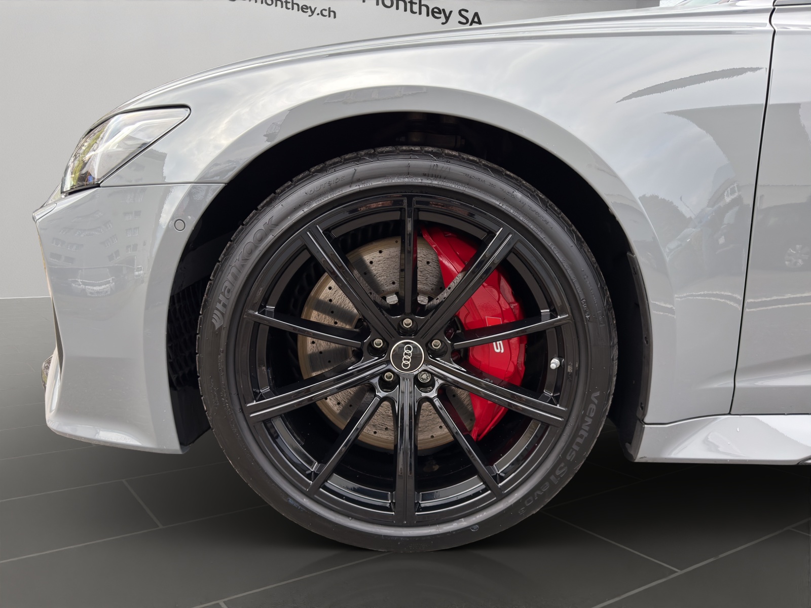 AUDI RS6 Avant 4.0 TFSI V8 quattro-image-7