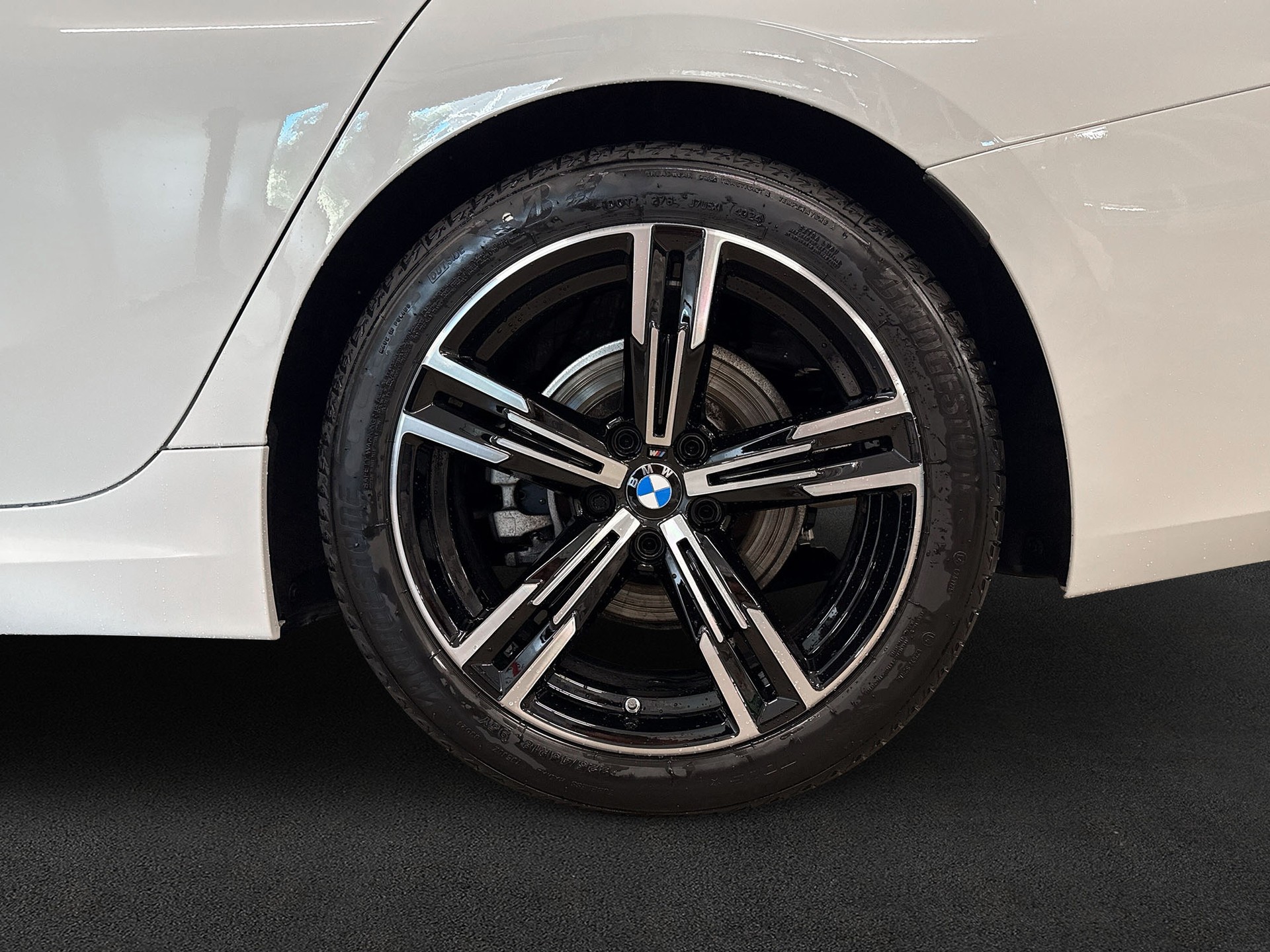 BMW 320d xDrive 48V Touring Steptronic M Sport-image-19