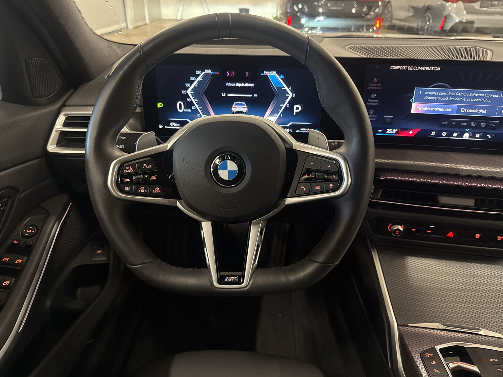 BMW 320d xDrive 48V Touring Steptronic M Sport-image-10