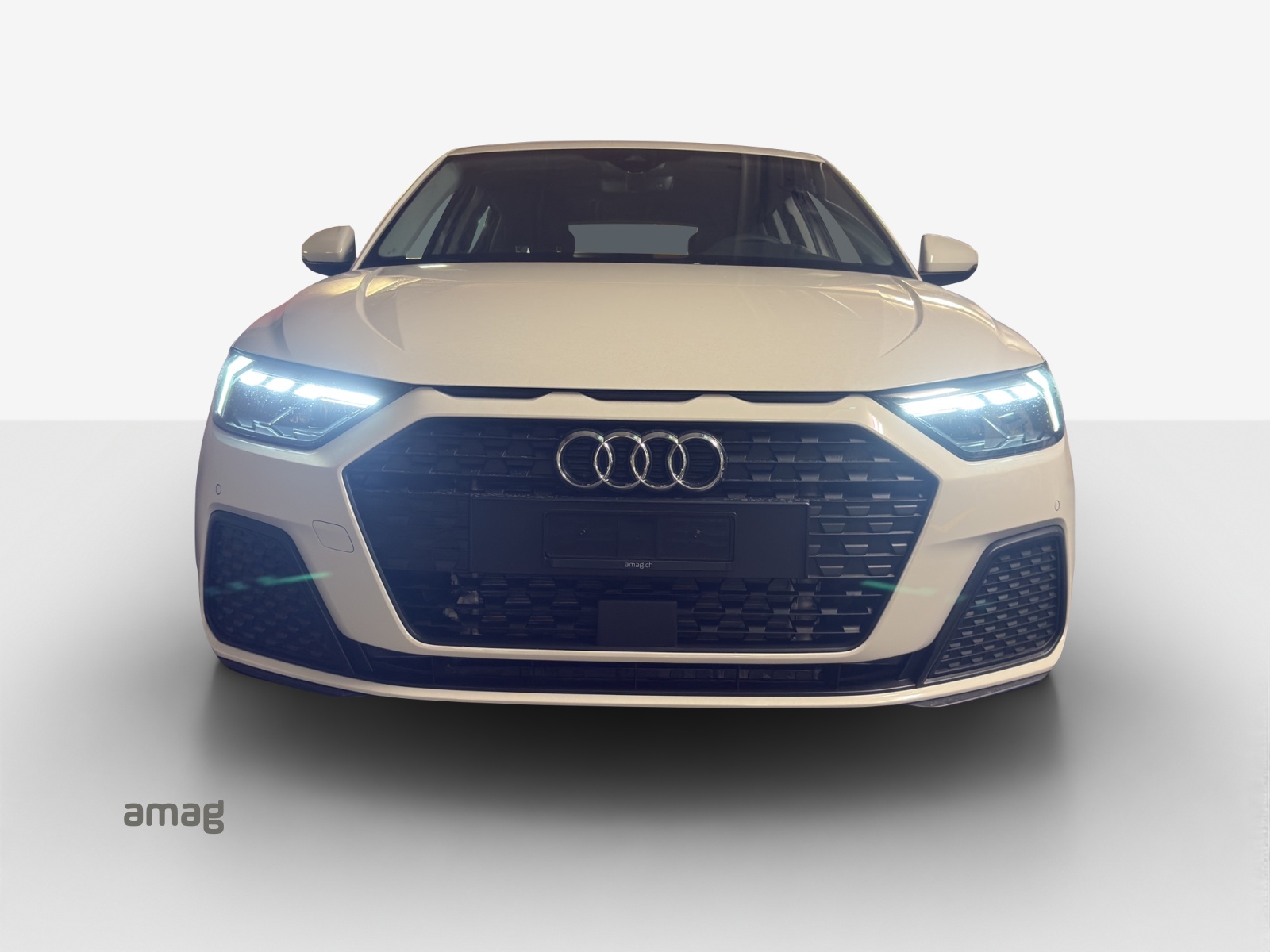 AUDI A1 Sportback 30 TFSI Attraction S-tronic-image-1