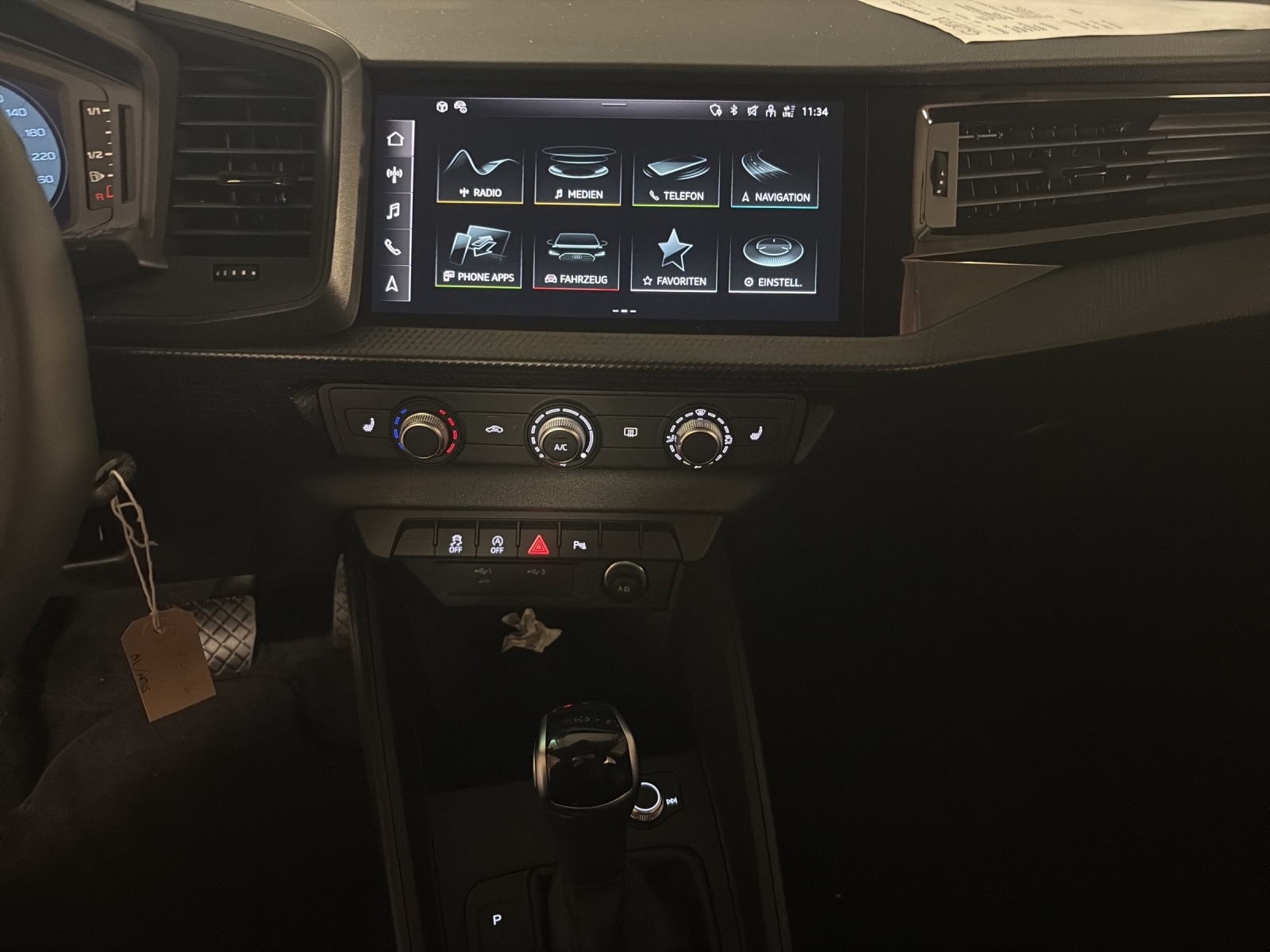 AUDI A1 Sportback 30 TFSI Attraction S-tronic-image-10