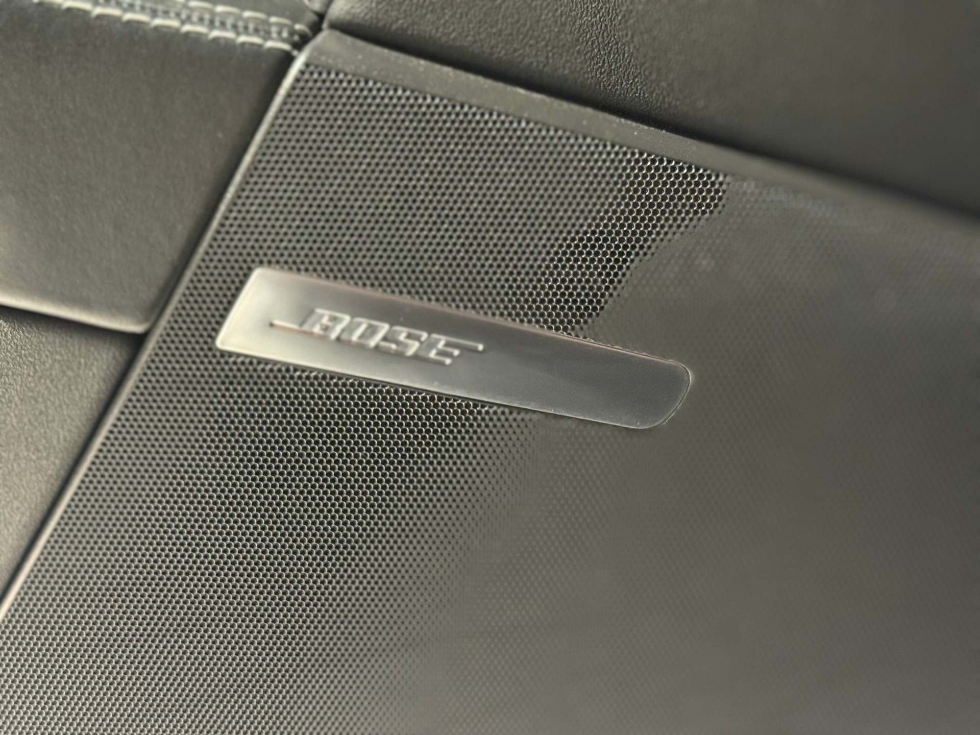 AUDI TTS Coupé 2.0 TFSI quattro S-tronic-image-10